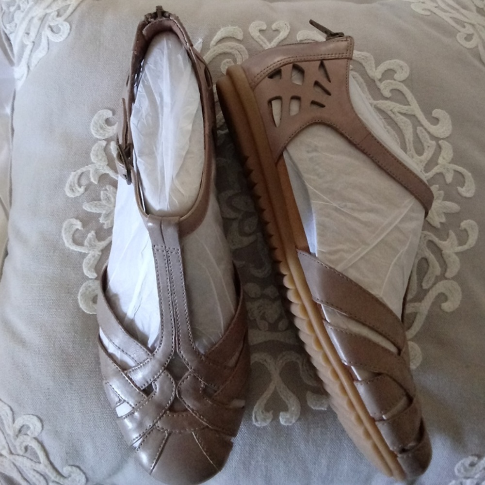 Cobb Hill Sandals